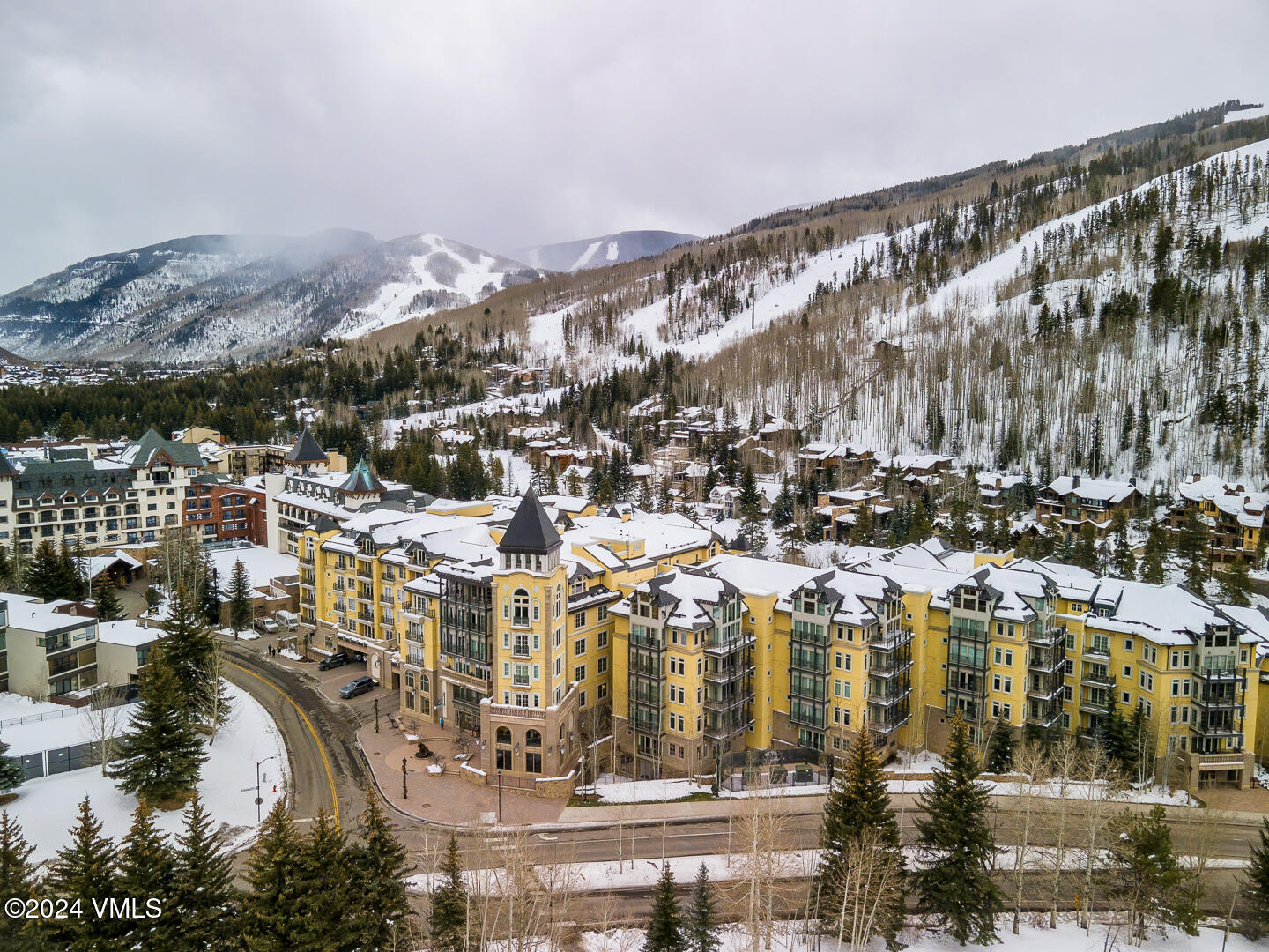 728 West Lionshead Circle, Unit R112 Vail, CO 81657 - Photo 62 of 83 Ritz-Carlton_Vail_R112_088