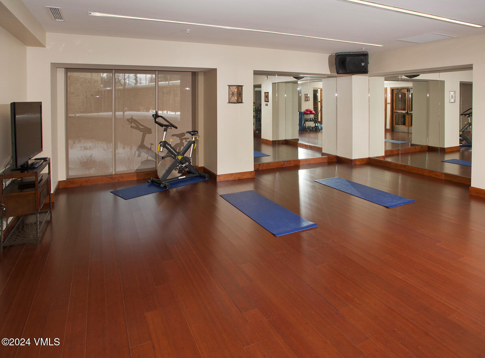 728 West Lionshead Circle, Unit R112 Vail, CO 81657 - Photo 78 of 83 41