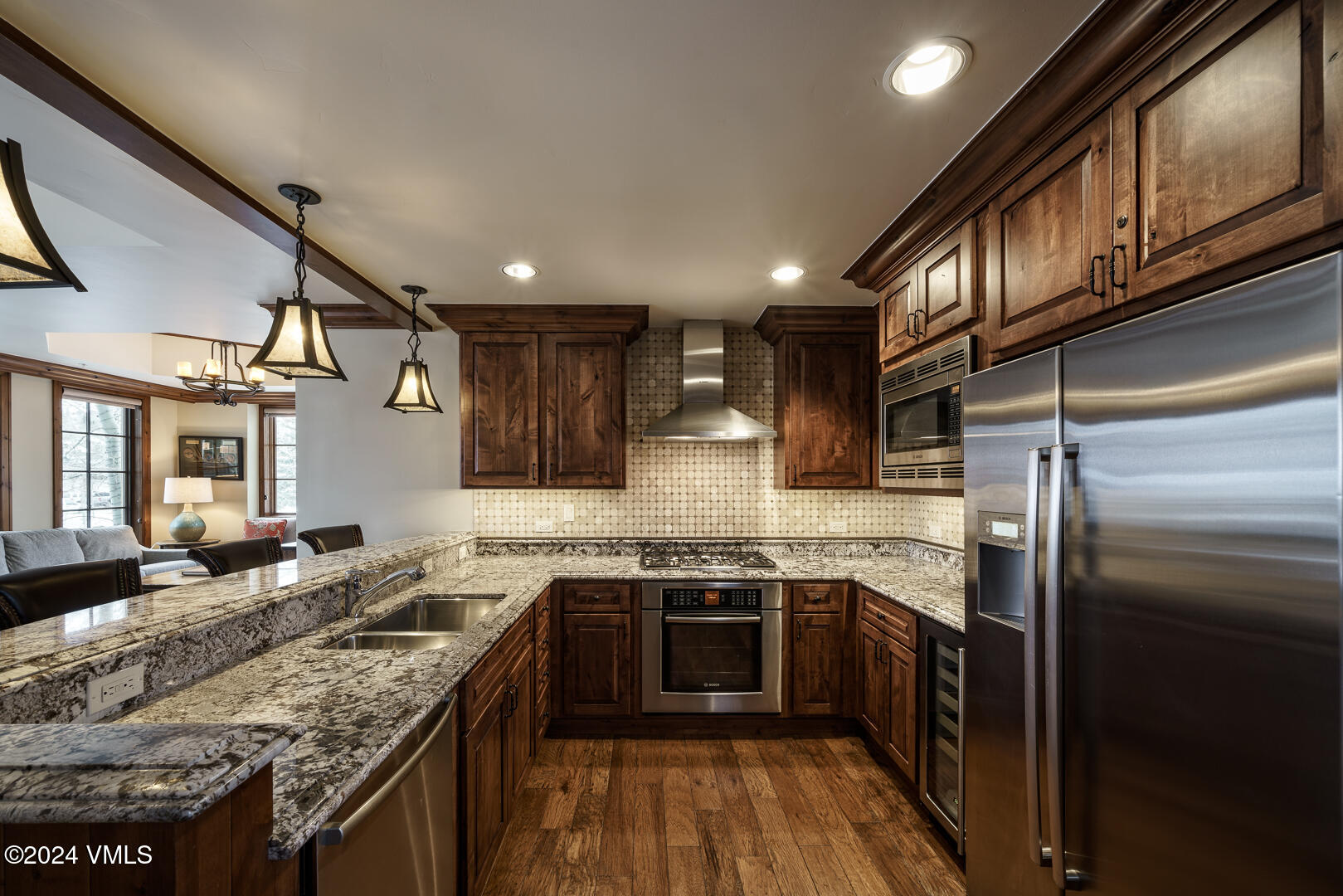 728 West Lionshead Circle, Unit R112 Vail, CO 81657 - Photo 8 of 83 Ritz-Carlton_Vail_R112_013