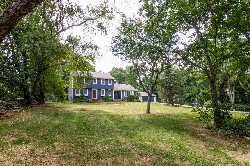 1342 Gilbert Stuart Road North Kingstown, RI 02874 - Photo 4 of 33