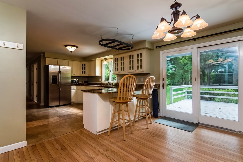 1342 Gilbert Stuart Road North Kingstown, RI 02874 - Photo 8 of 33