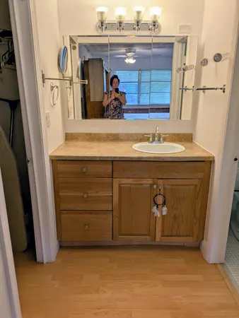 $2,000 | 172 West High Point Terrace, Unit D, Delray Beach, FL 33445