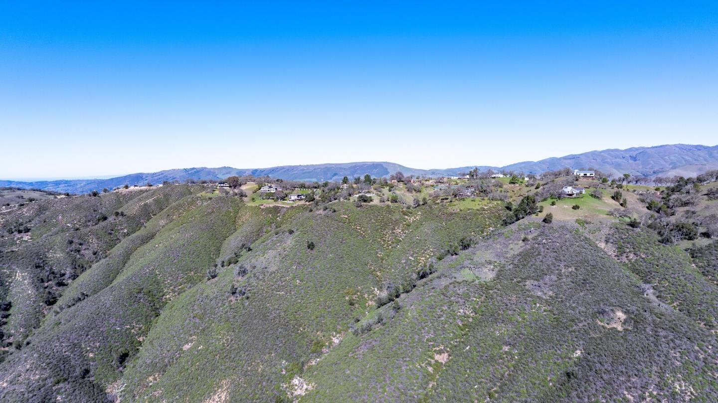 34994 Sky Ranch Road Carmel Valley, CA 93924 - Photo 21 of 36