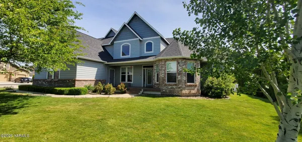 $768,000 | 7904 Easy Street, Yakima, WA 98903