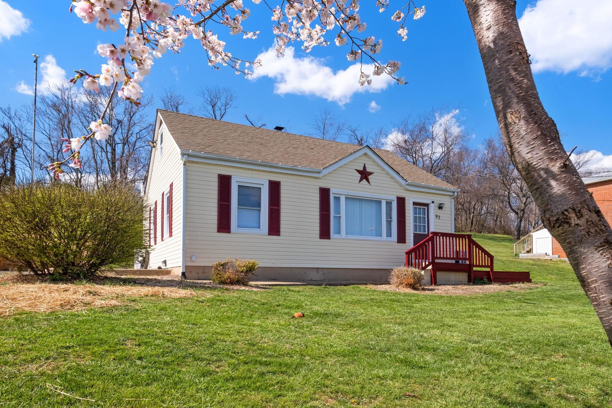 93 Orchard Road Staunton, VA 24401 - Photo 1 of 22 Gallery Image 1