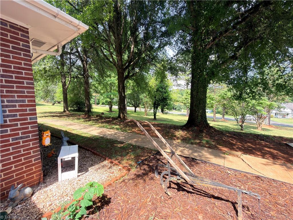 2297 Austin Traphill Road Elkin, NC 28621 - Photo 6 of 32