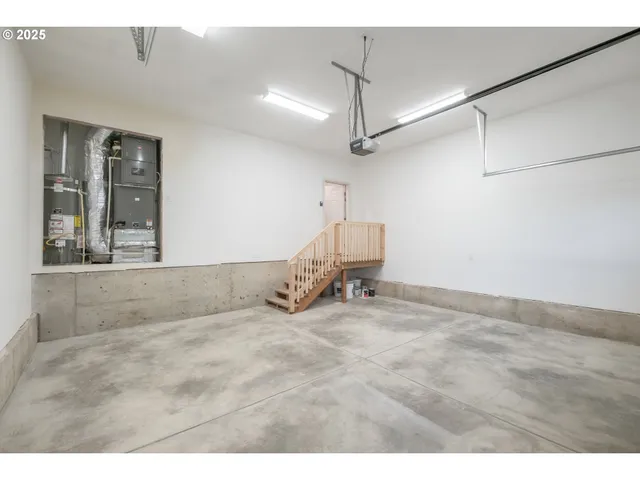 a view of house and outdoor space