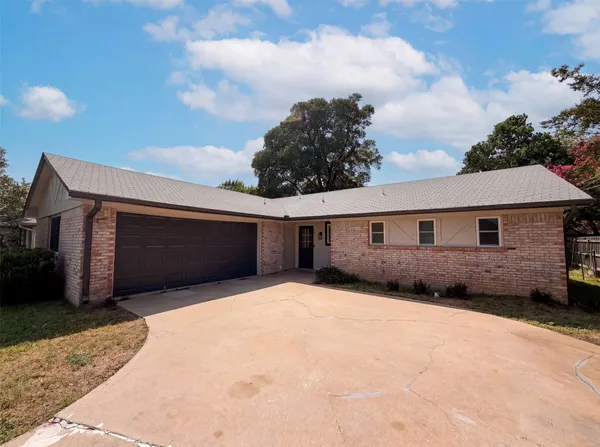 $300,000 | 501 Central Drive, Georgetown, TX 78628