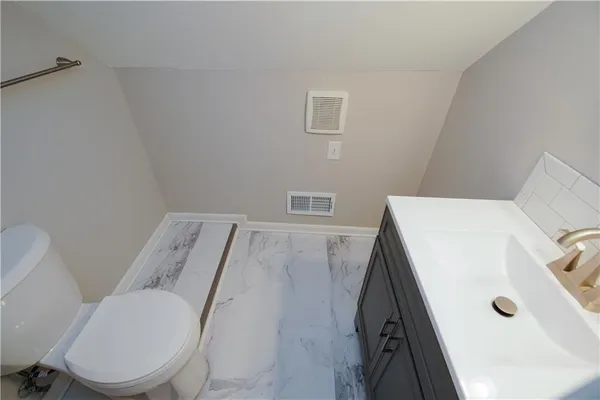 $205,000 | 336 North Brighton Avenue, Kansas City, MO 64123