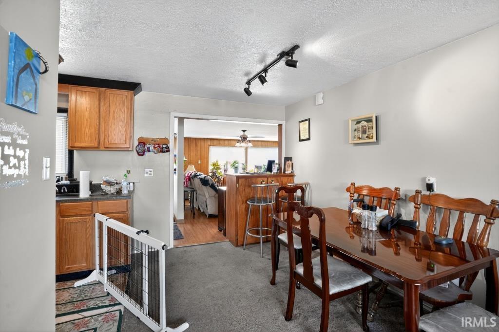 6301 Bluffton Road Fort Wayne, IN 46809 - Photo 7 of 30