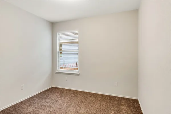 $1,975 | 117 Nathaniel Drive, Taylor, TX 76574