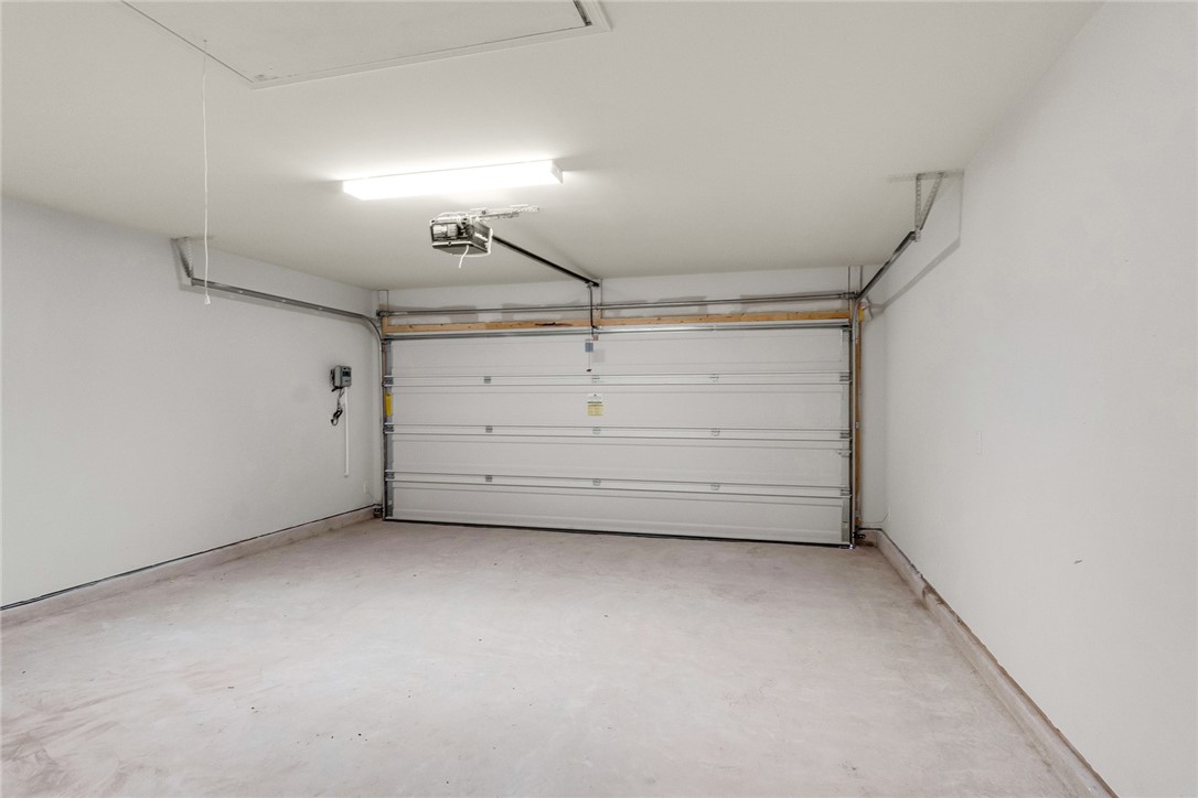 117 Nathaniel Drive Taylor, TX 76574 - Photo 22 of 26 a view of a garage