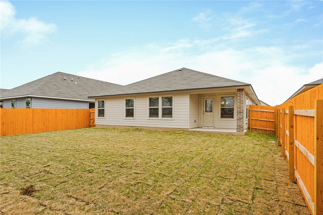 117 Nathaniel Drive Taylor, TX 76574 - Photo 24 of 26 a house view with a outdoor space