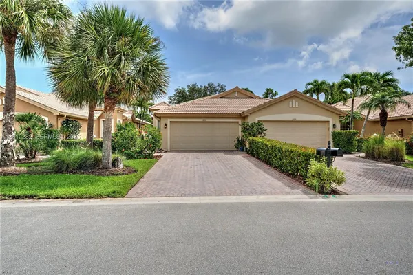 $2,700 | 3781 Northwest Willow Creek Drive, Jensen Beach, FL 34957