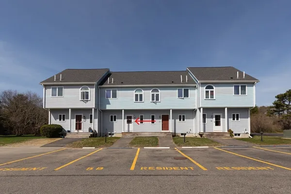 $370,000 | 2743 Cranberry Highway, Unit 5B, Wareham, MA 02571