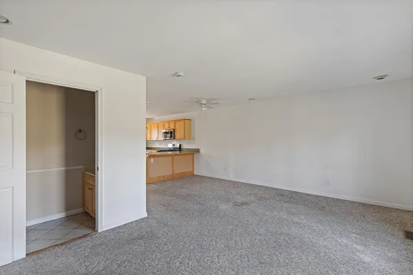 $370,000 | 2743 Cranberry Highway, Unit 5B, Wareham, MA 02571