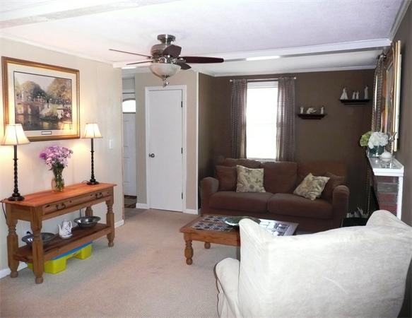 15 Mohawk Path Bellingham, MA 02019 - Photo 12 of 26 Gallery Image 12