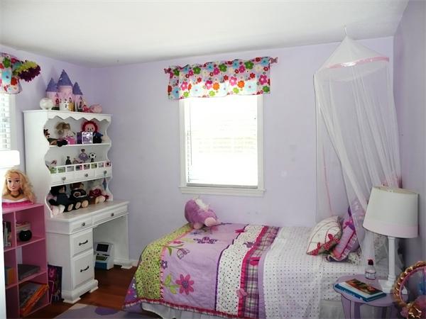 15 Mohawk Path Bellingham, MA 02019 - Photo 18 of 26 Gallery Image 18