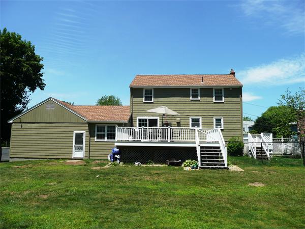 15 Mohawk Path Bellingham, MA 02019 - Photo 2 of 26 Gallery Image 2