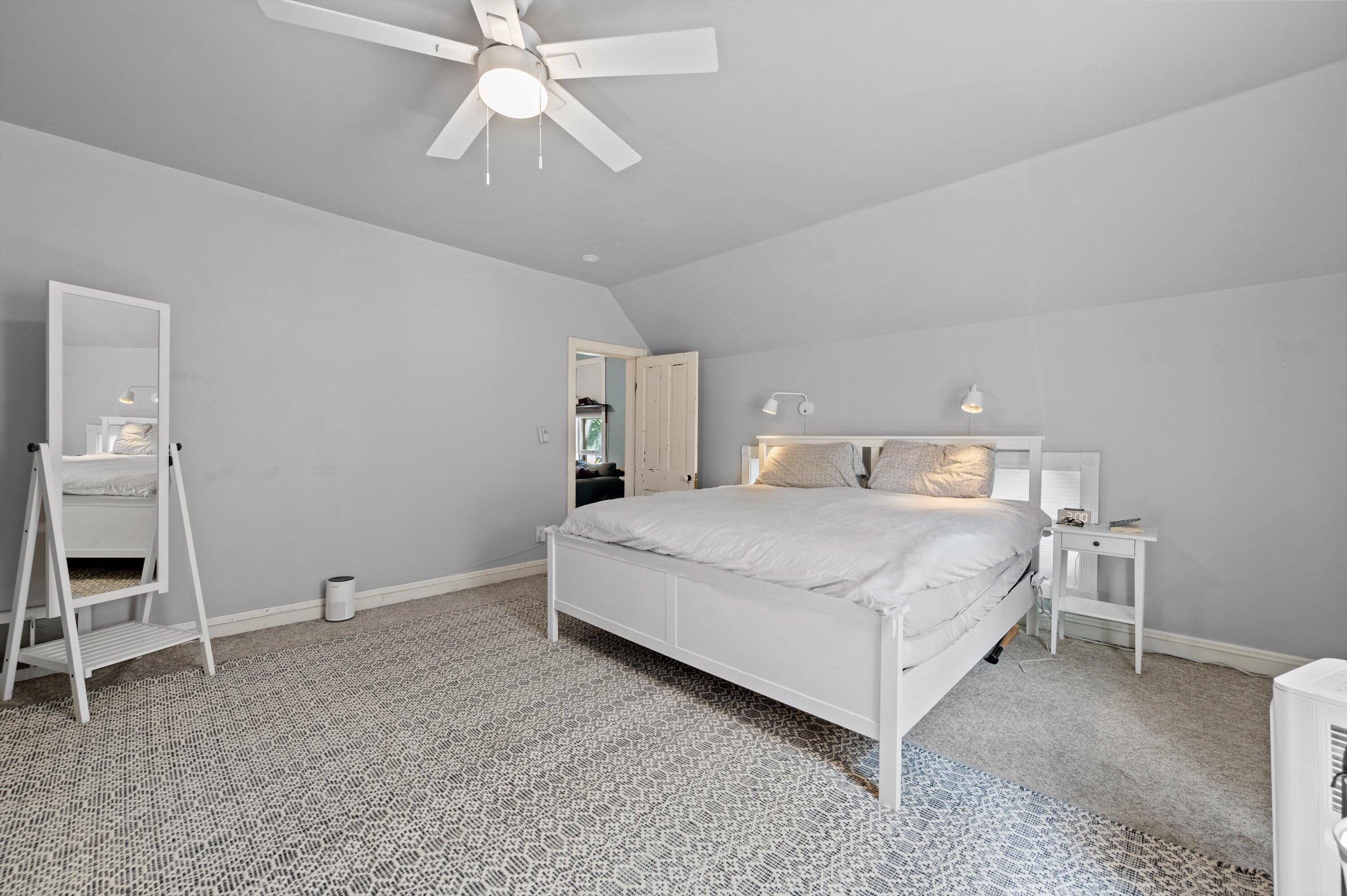 3174 South Herman Street Milwaukee, WI 53207 - Photo 21 of 25 Primary bedroom