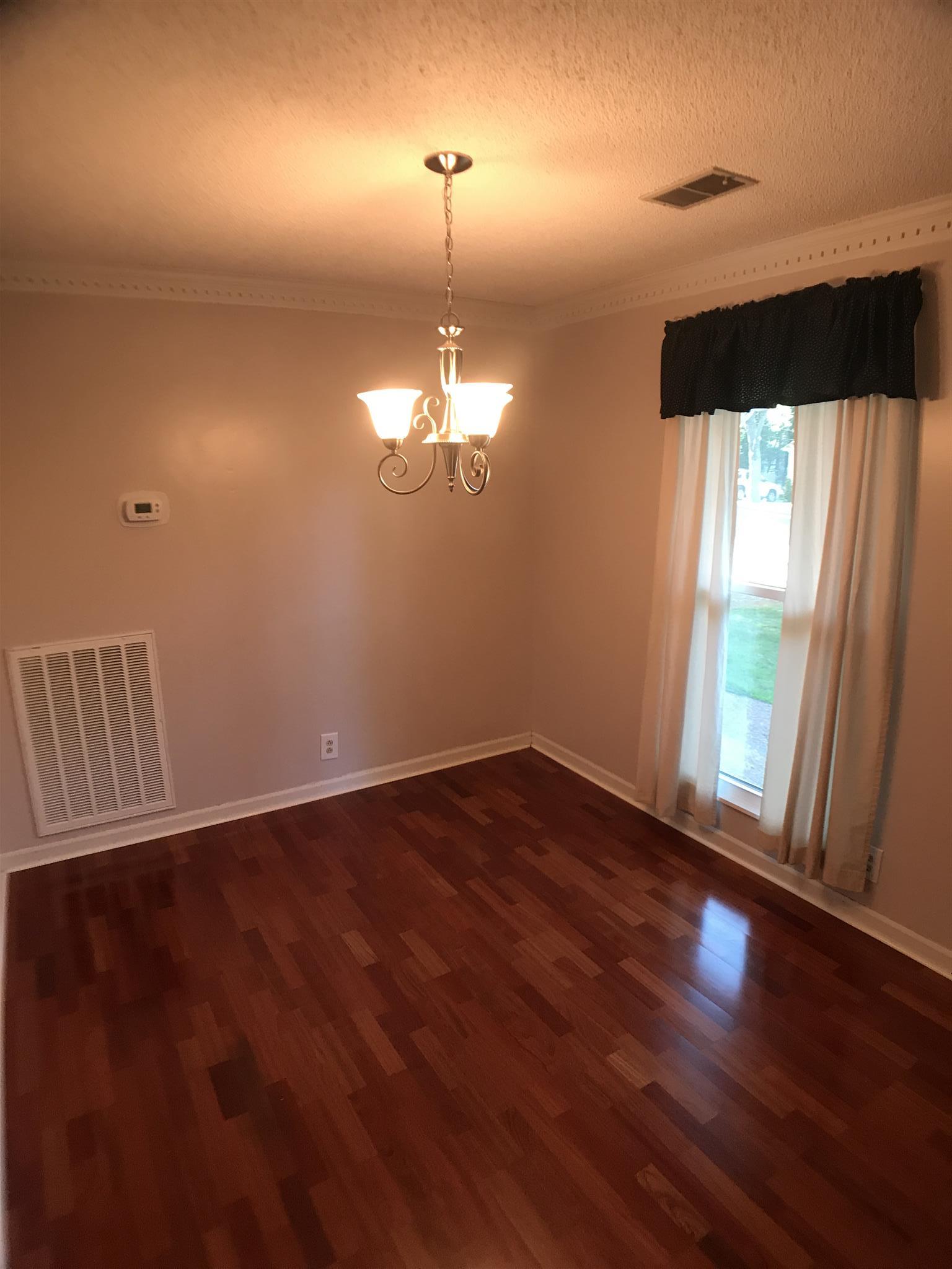 3404 Towneship Road Antioch, TN 37013 - Photo 17 of 28 Dining room