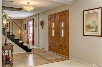 354 Ridgemeadow Drive Chesterfield, MO 63017 - Photo 3 of 28 Gallery Image 3