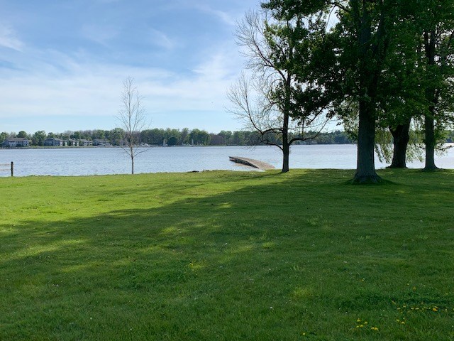 1449 Cove Road Sturgeon Bay, WI 54235 - Photo 5 of 5 Gallery Image 5