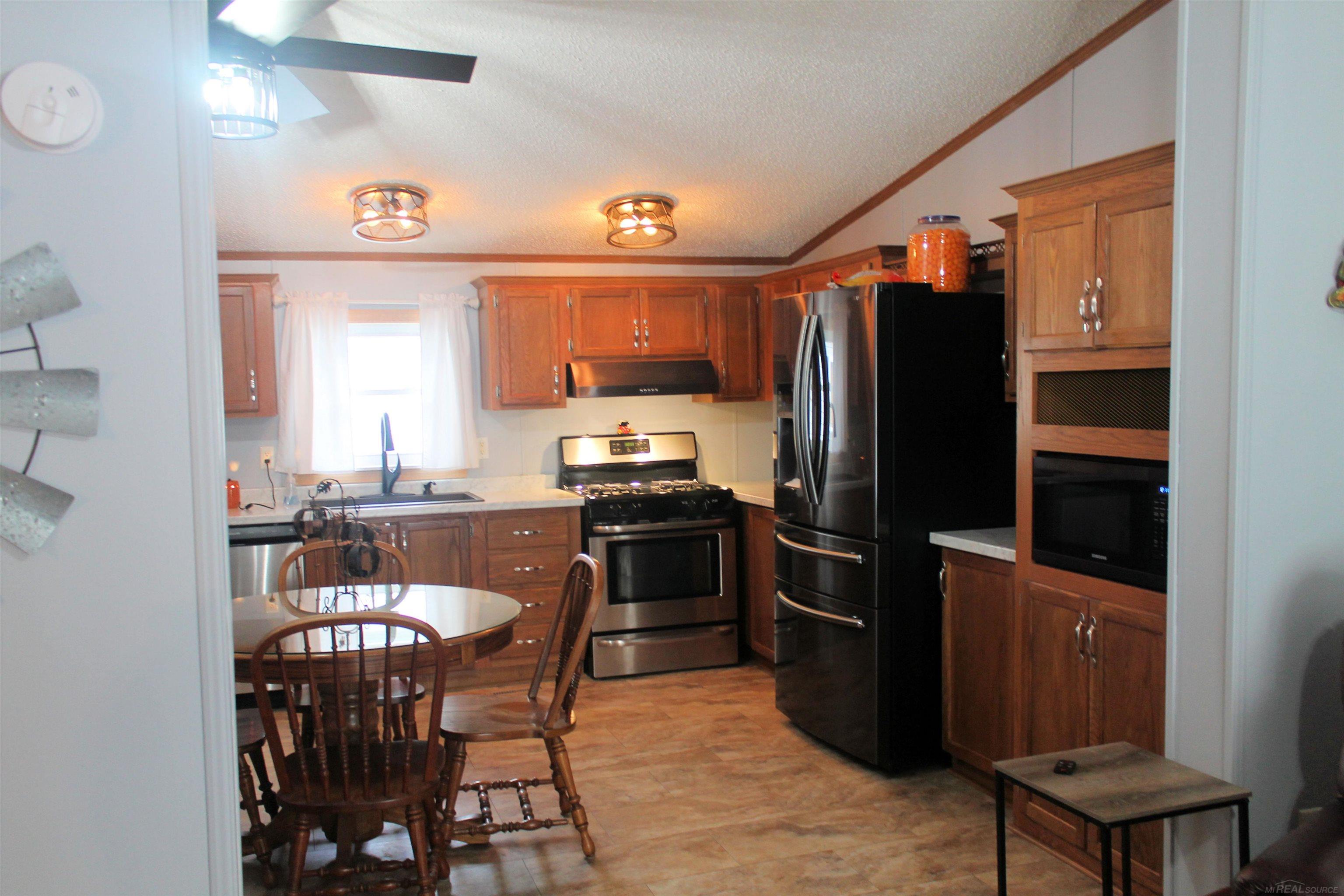 2545 Lakeshore Road, Unit LOT 21 Applegate, MI 48401 - Photo 7 of 30