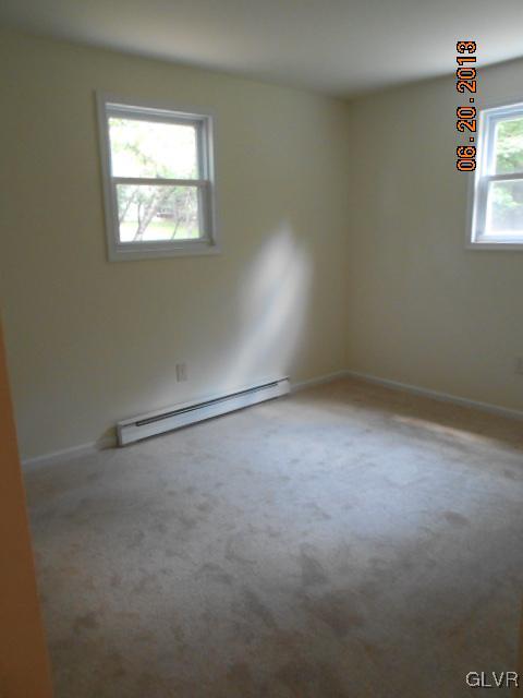 216 Highridge Road Albrightsville, PA 18210 - Photo 5 of 12 Gallery Image 5