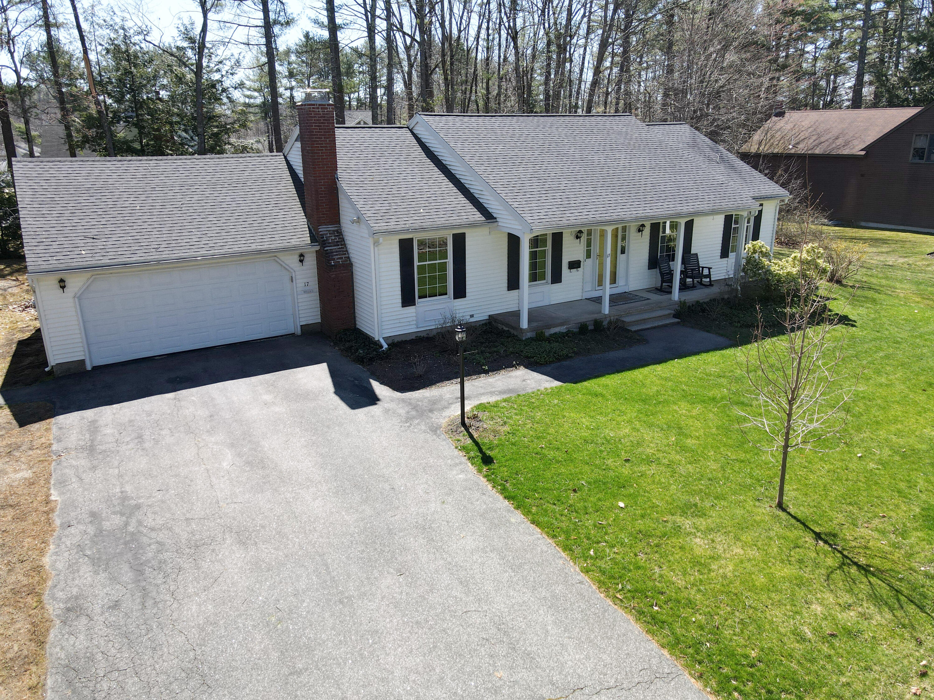 17 Oak Bluff Road Kennebunk, ME 04043 - Photo 4 of 50 Outside