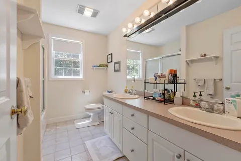 $1,095,000 | 60 Sugar Road, Bolton, MA 01740
