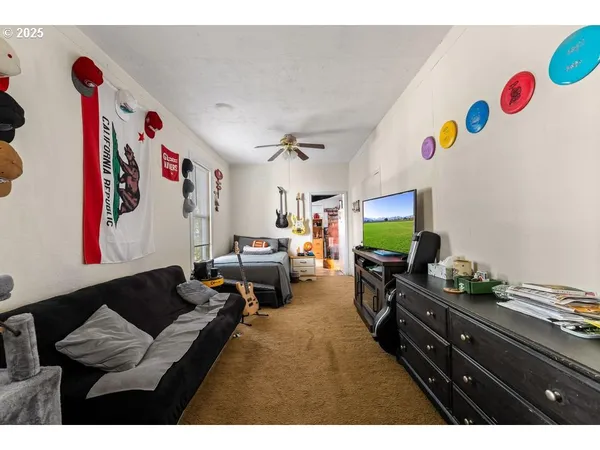 $395,000 | 214 North Peach Street, Medford, OR 97501