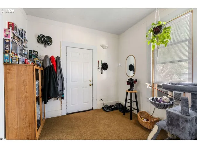 $399,000 | 214 North Peach Street, Medford, OR 97501