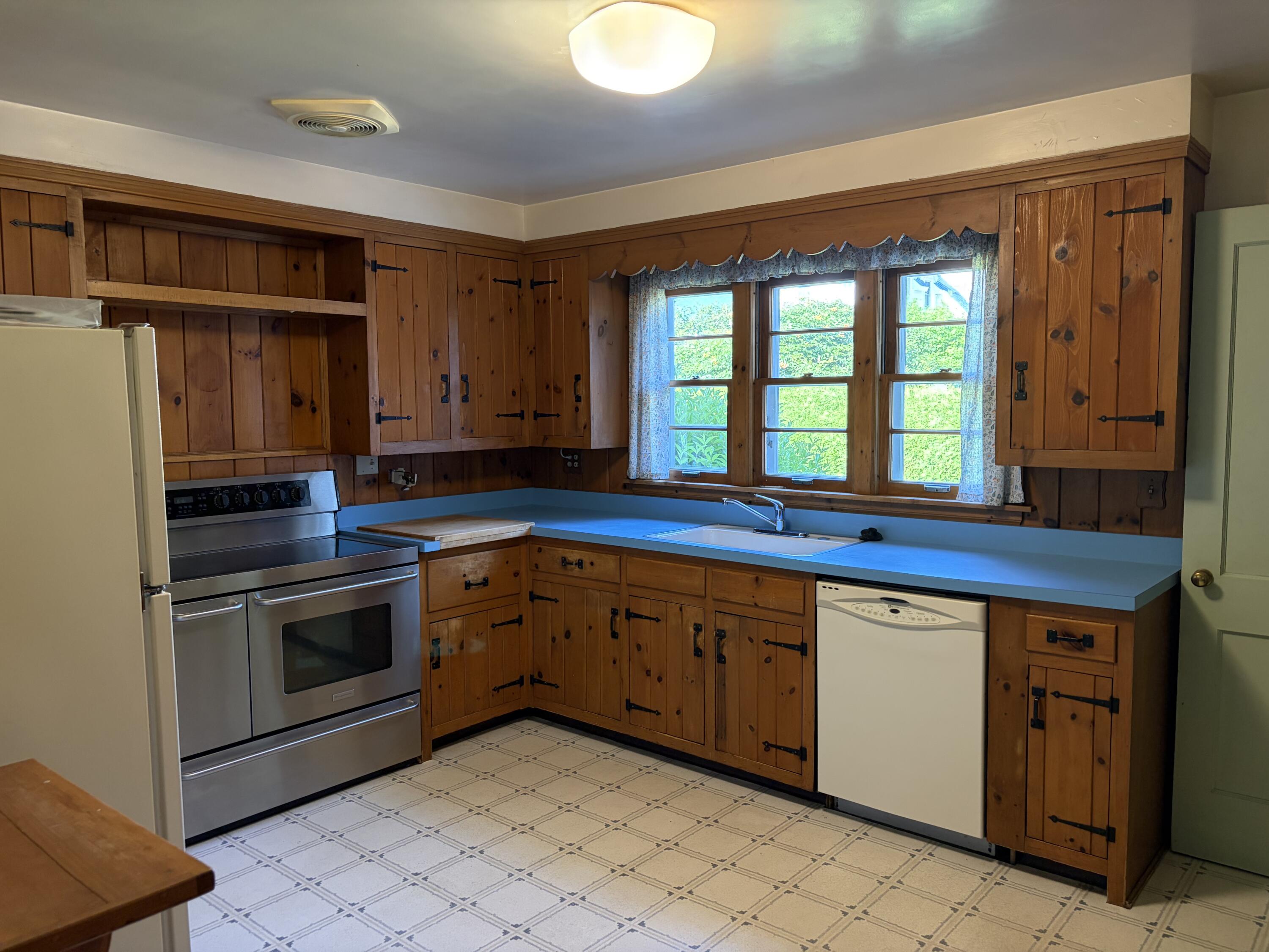 33 Morrison Avenue Plattsburgh, NY 12901 - Photo 9 of 29