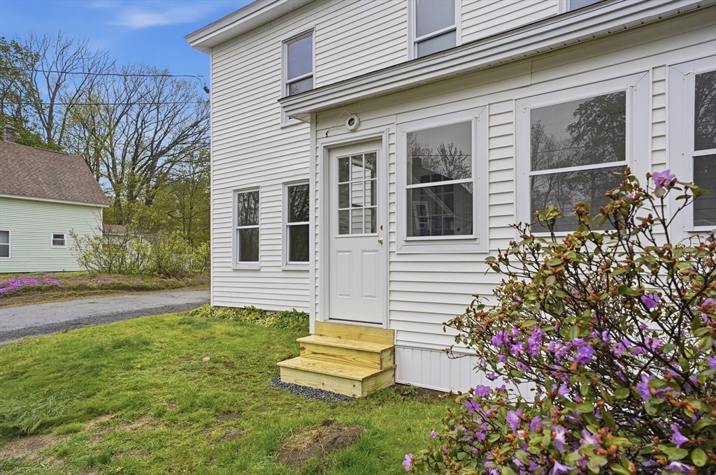 5 Russell Avenue Ashburnham, MA 01430 - Photo 6 of 33