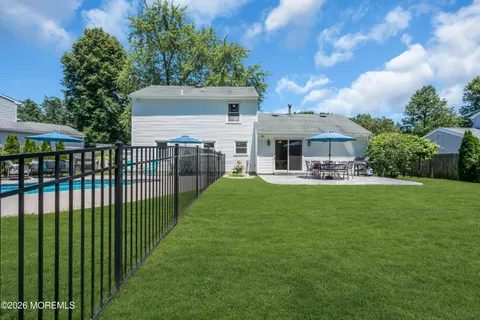 $575,000 | 1466 Arapaho Court, Toms River, NJ 08755