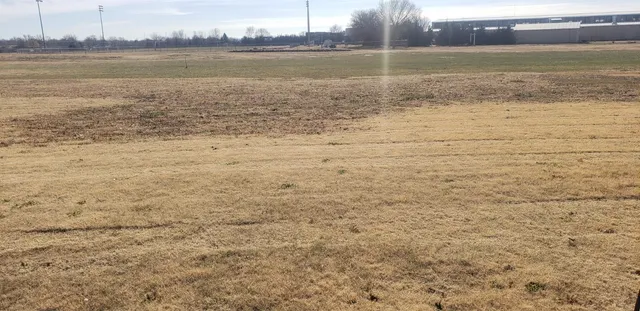 $43,500 | 1001 West 17th Street, Newton, KS 67114