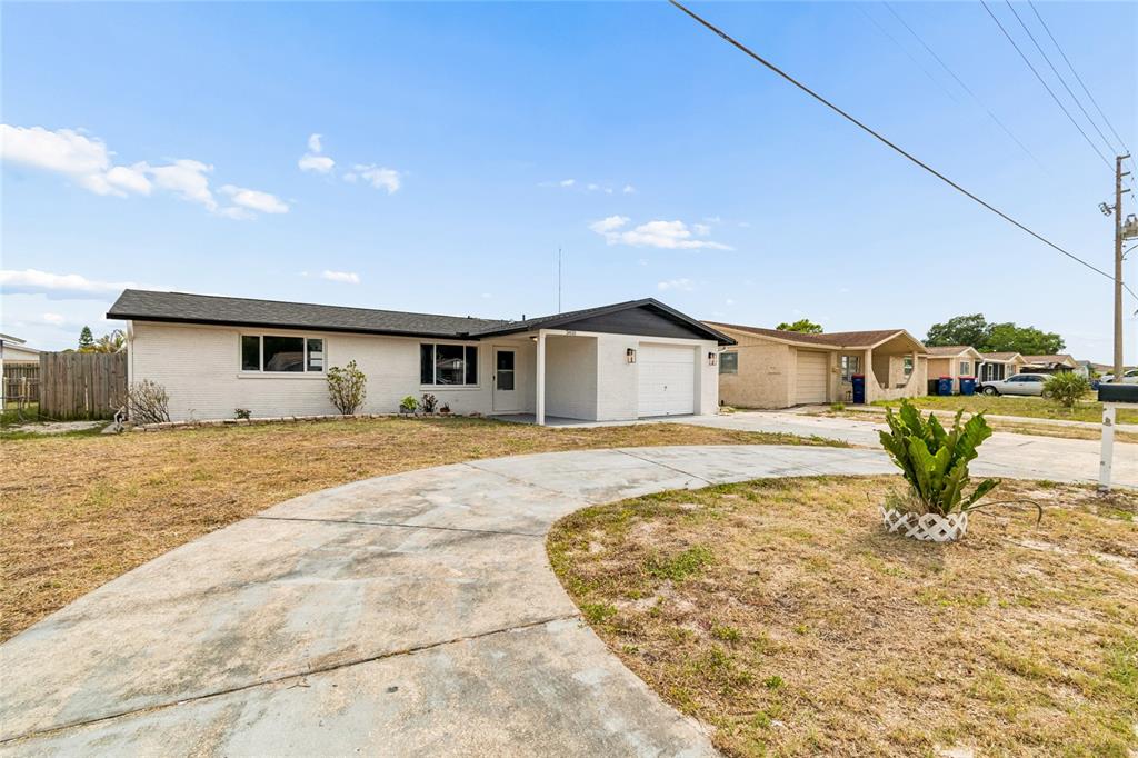 3410 Darlington Road Holiday, FL 34691 - Photo 2 of 21