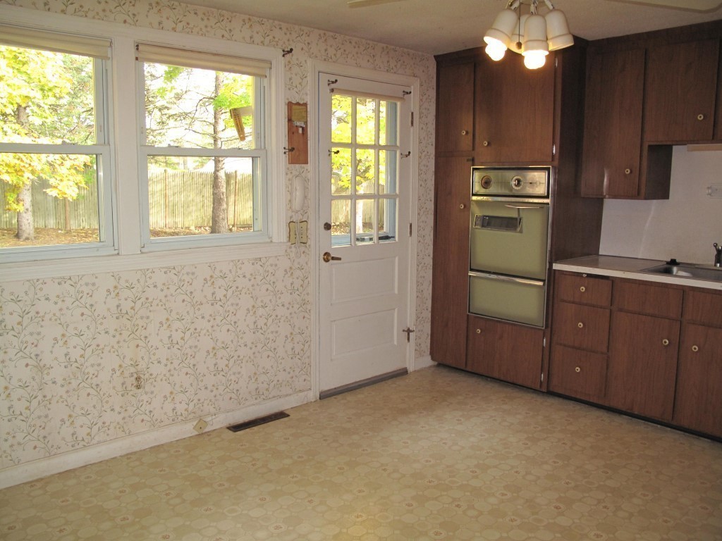 8 Robert Road, Unit L Randolph, MA 02368 - Photo 4 of 21 Gallery Image 4