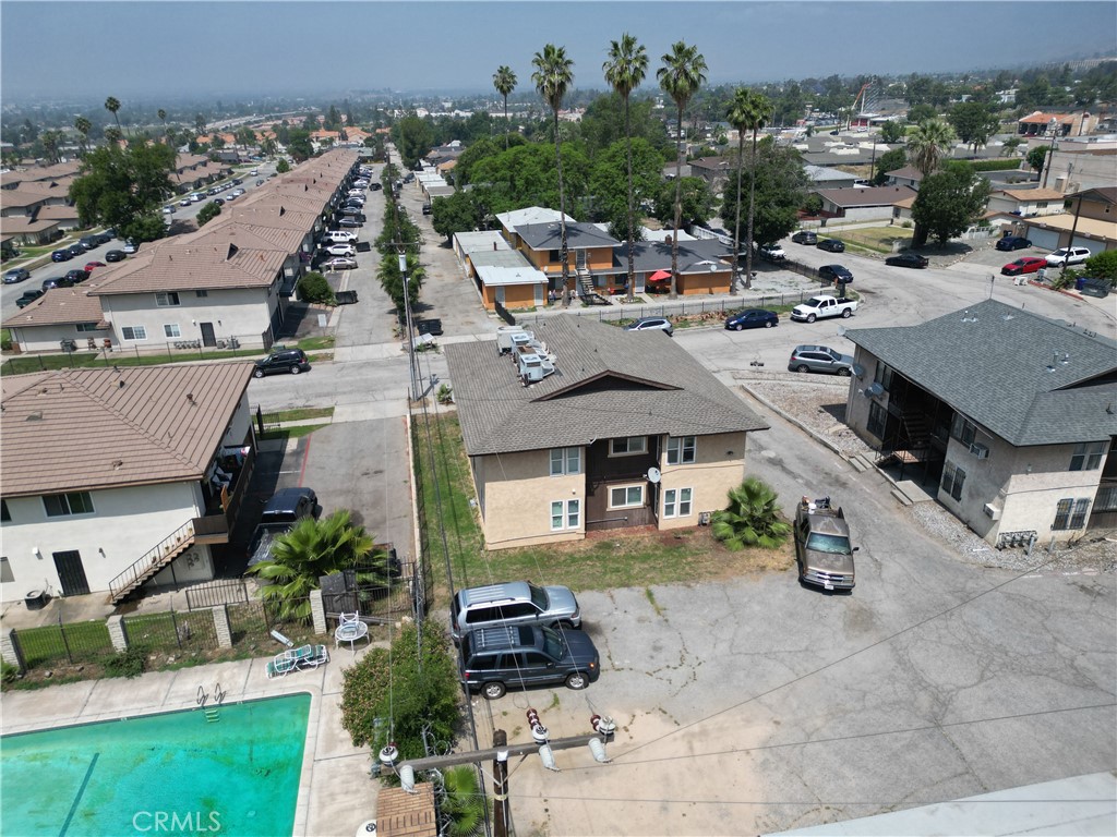 2035 Reedy Avenue Highland, CA 92346 - Photo 2 of 11