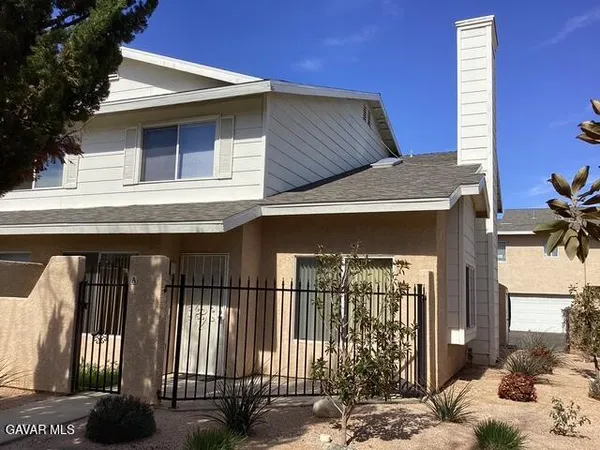$2,695 | 39225 10th Street West, Unit A, Palmdale, CA 93551