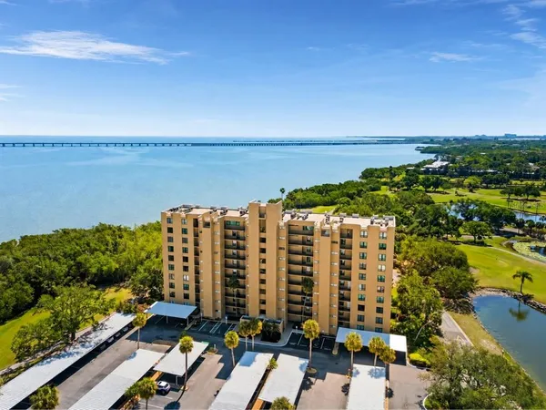 $2,200 | 2616 Cove Cay Drive, Unit 801, Clearwater, FL 33760