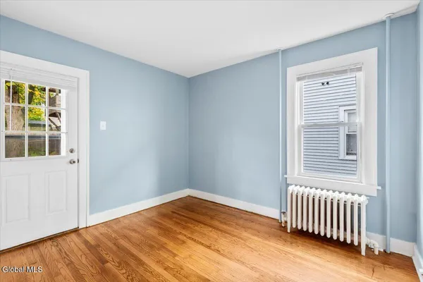 $1,900 | 4 Edison Avenue, Unit 1, Albany, NY 12208