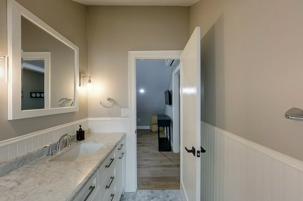 30 Prospect Hill Street, Unit 2 Newport, RI 02840 - Photo 24 of 27