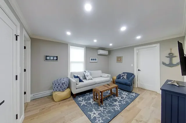 $12,000 | 30 Prospect Hill Street, Unit 2, Newport, RI 02840