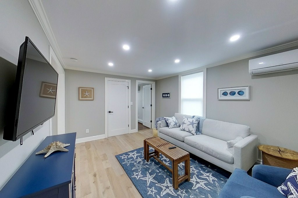 30 Prospect Hill Street, Unit 2 Newport, RI 02840 - Photo 7 of 27