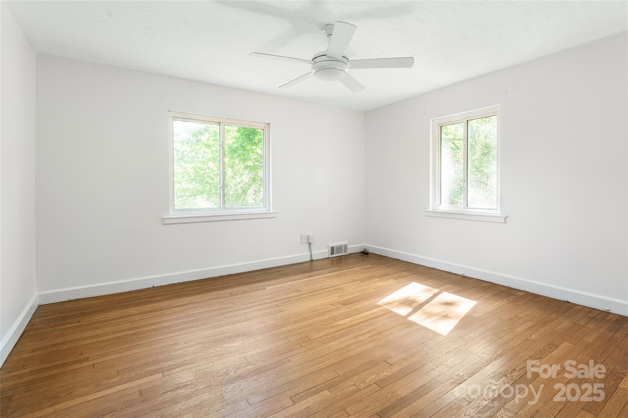 95 Beverly Road Asheville, NC 28805 - Photo 31 of 37 Gallery Image 31