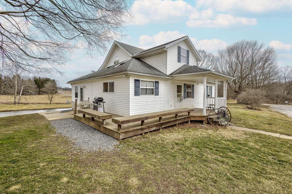 14293 Gilchrist Road Mount Vernon, OH 43050 - Photo 3 of 70 1-3