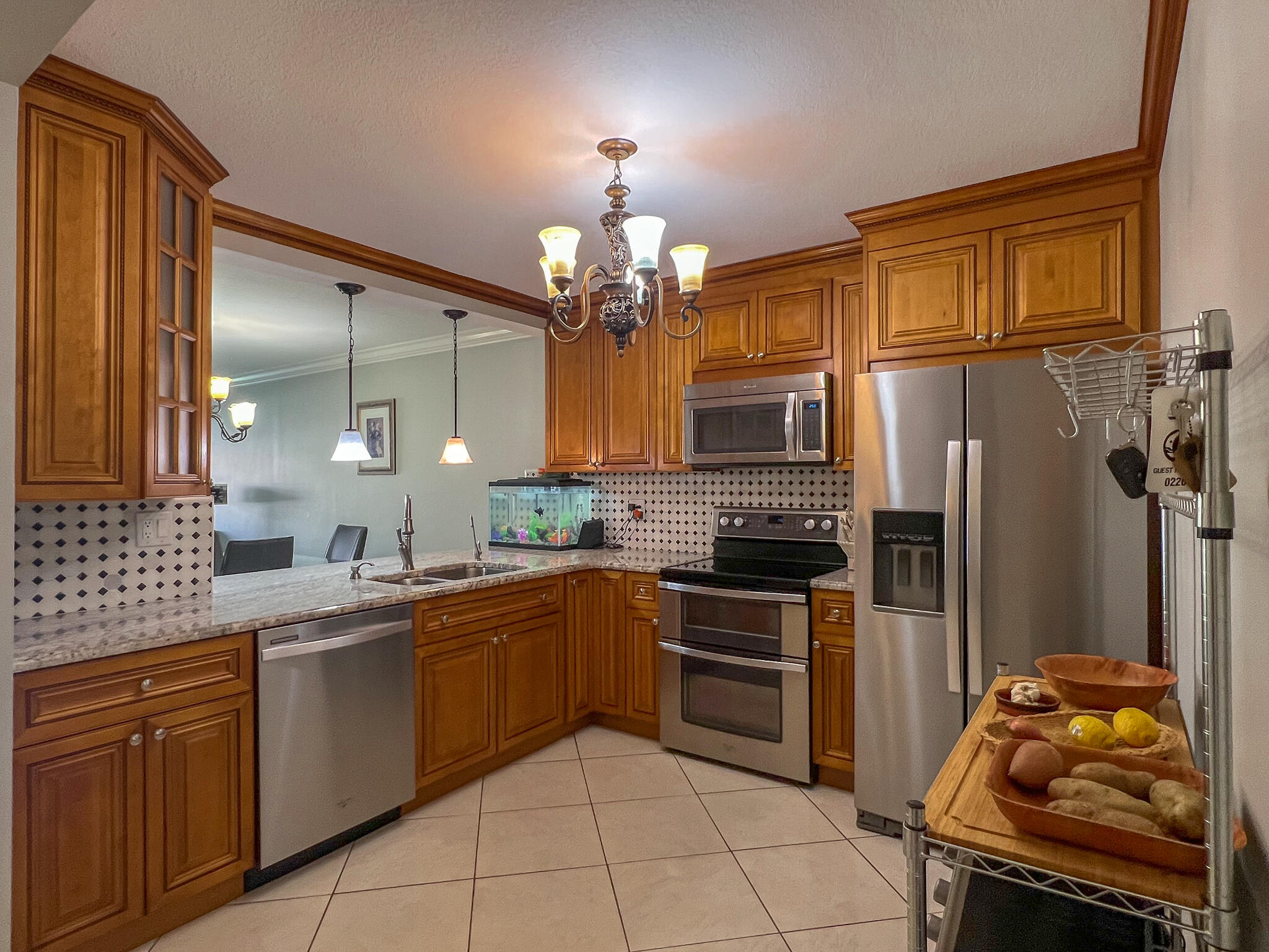 9111 Tracy Court, Unit 6 Boca Raton, FL 33496 - Photo 7 of 20 IMG_2428
