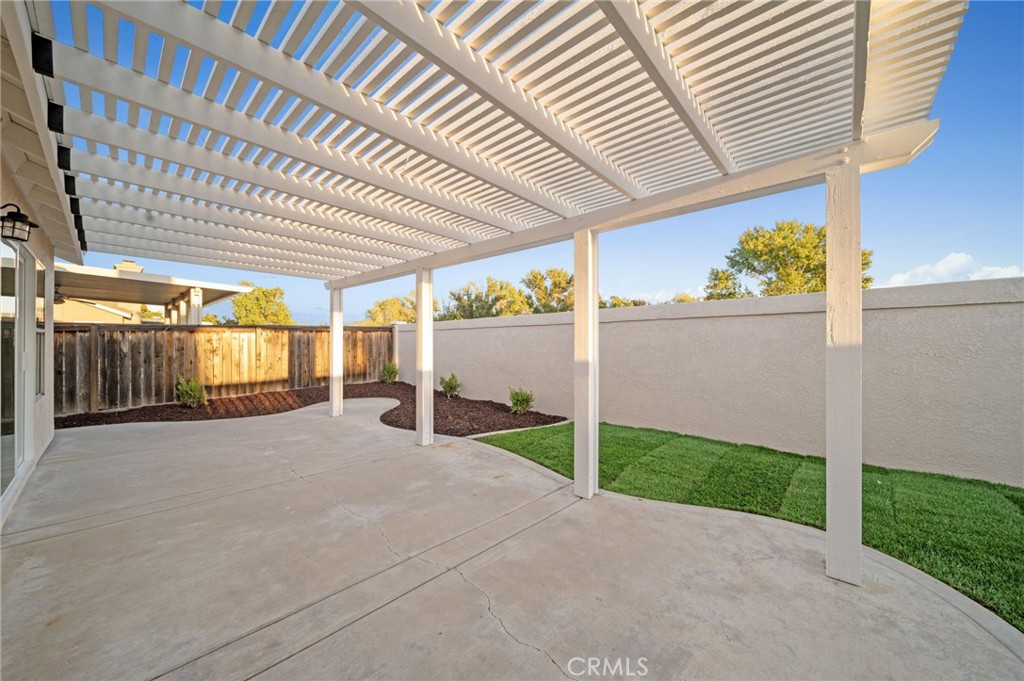 31577 Via Santa Ines Temecula, CA 92592 - Photo 44 of 49 a view of a porch